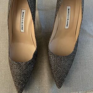 Beautiful sparkle Manolo Blahnik pumps